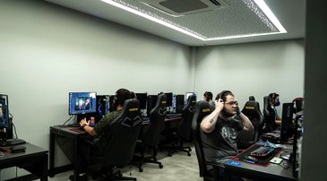 game crypto Debet